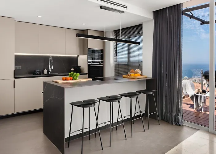 וילה Karat Stone